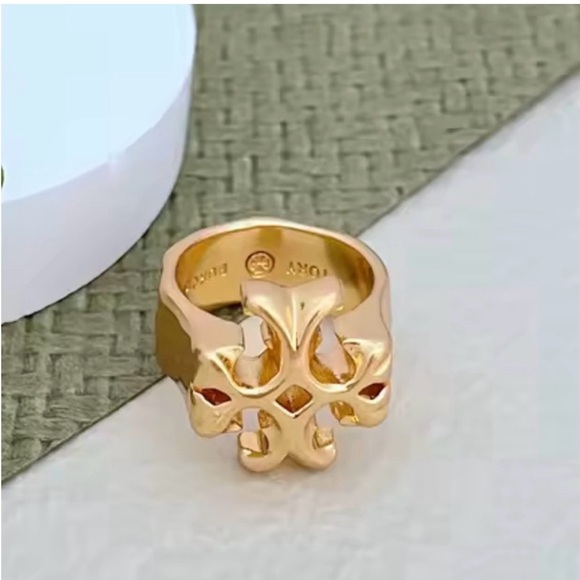 Tory Burch Jewelry - Tory Burch Gold Statement Ring